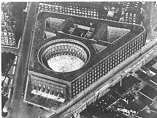 Copenhagen, Police Headquarters: this is not good shape but a caricature of it. It is a single highly simplified shape, in which other shapes are not 