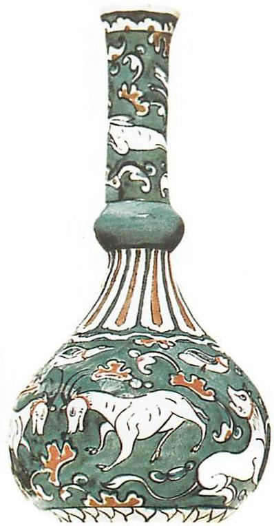 Turkish vase with animals: from the 16th century