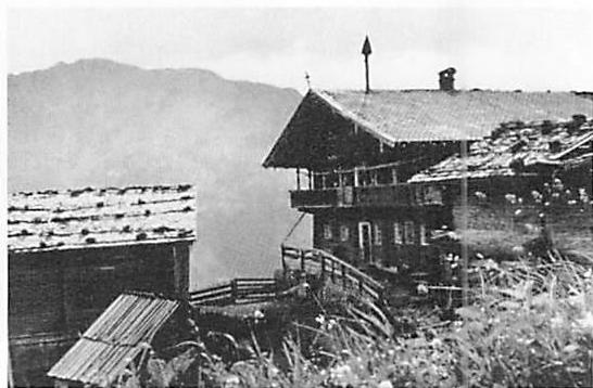 An Austrian village where the beautiful step-by-step adaptation of the houses to the land is very visible
