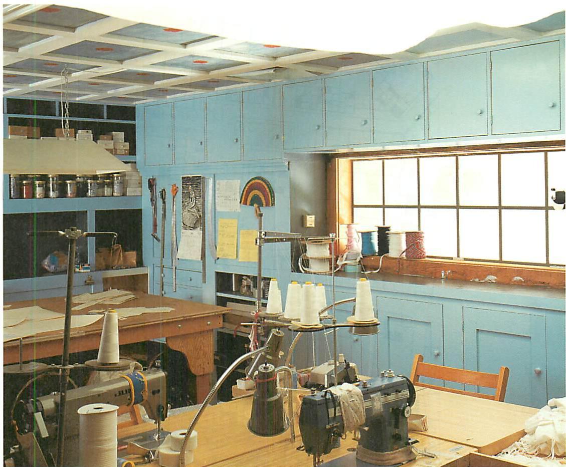 Repetition—but not modular repetition—in the interior of the Sweet Potatoes clothing factory. Christopher Alexander with Gary Black, Artemis Anninou, Kleoniki Tsotropoulou, 1988.