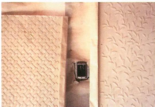 Plaster panels with the basket pattern and the leaf pattern placed in the living room, so we could compare the feeling each one created in that room