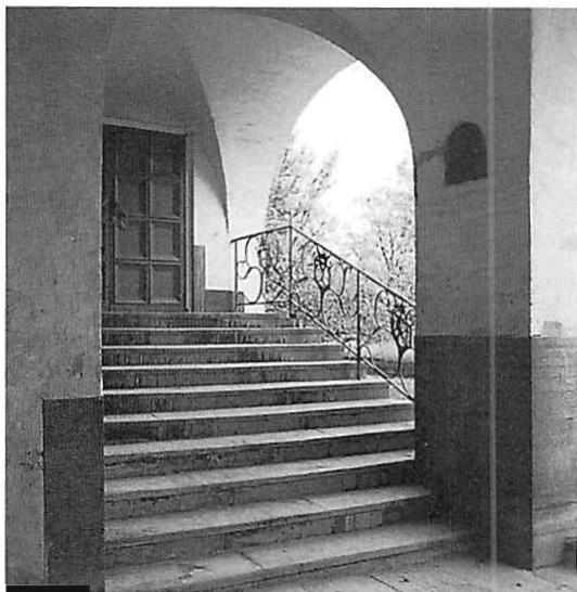 Open stairs creating a hull of public space in miniature; from the Secondary School, Karlshamn, Gunnar Asplund, 1912-18