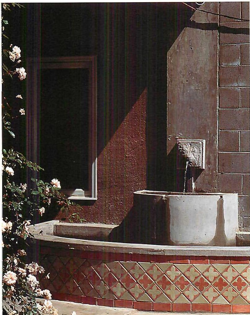 Fountain and rows, Julian Street Inn, San Jose, California