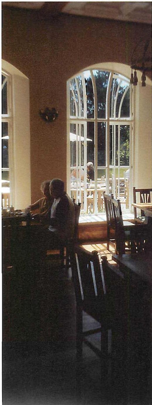 Curved windows with specially made arched head and curved glazing bars. Christopher Alexander and Derek Bonner, 1995