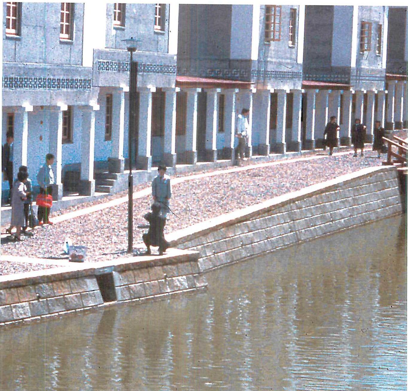 Christopher Alexander and colleagues, 1985