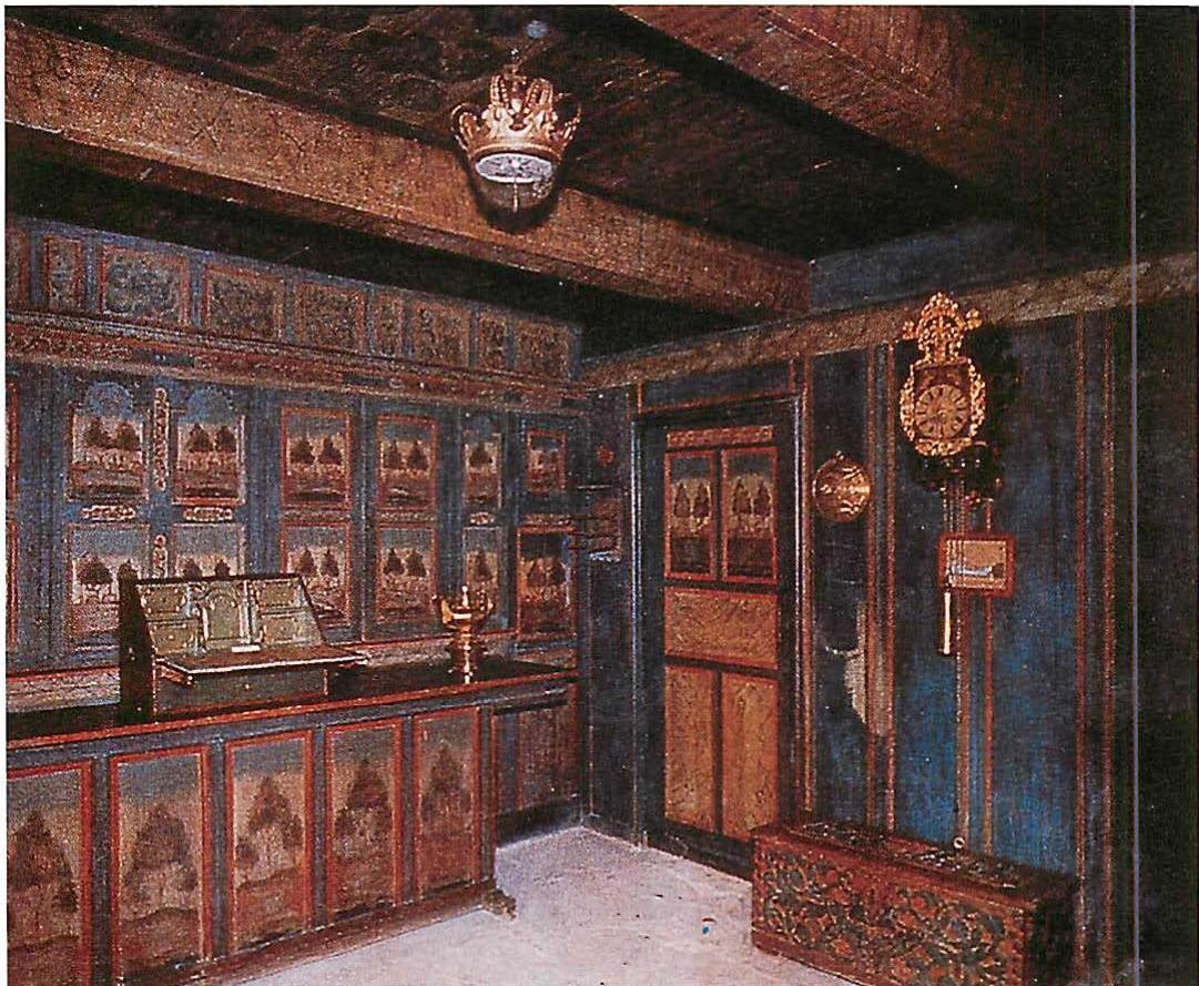 Inner light in a somber and beautiful painted room: interior of a 17th-century house from Nieblum on the Island of Föhr, now in the museum in Flensburg.