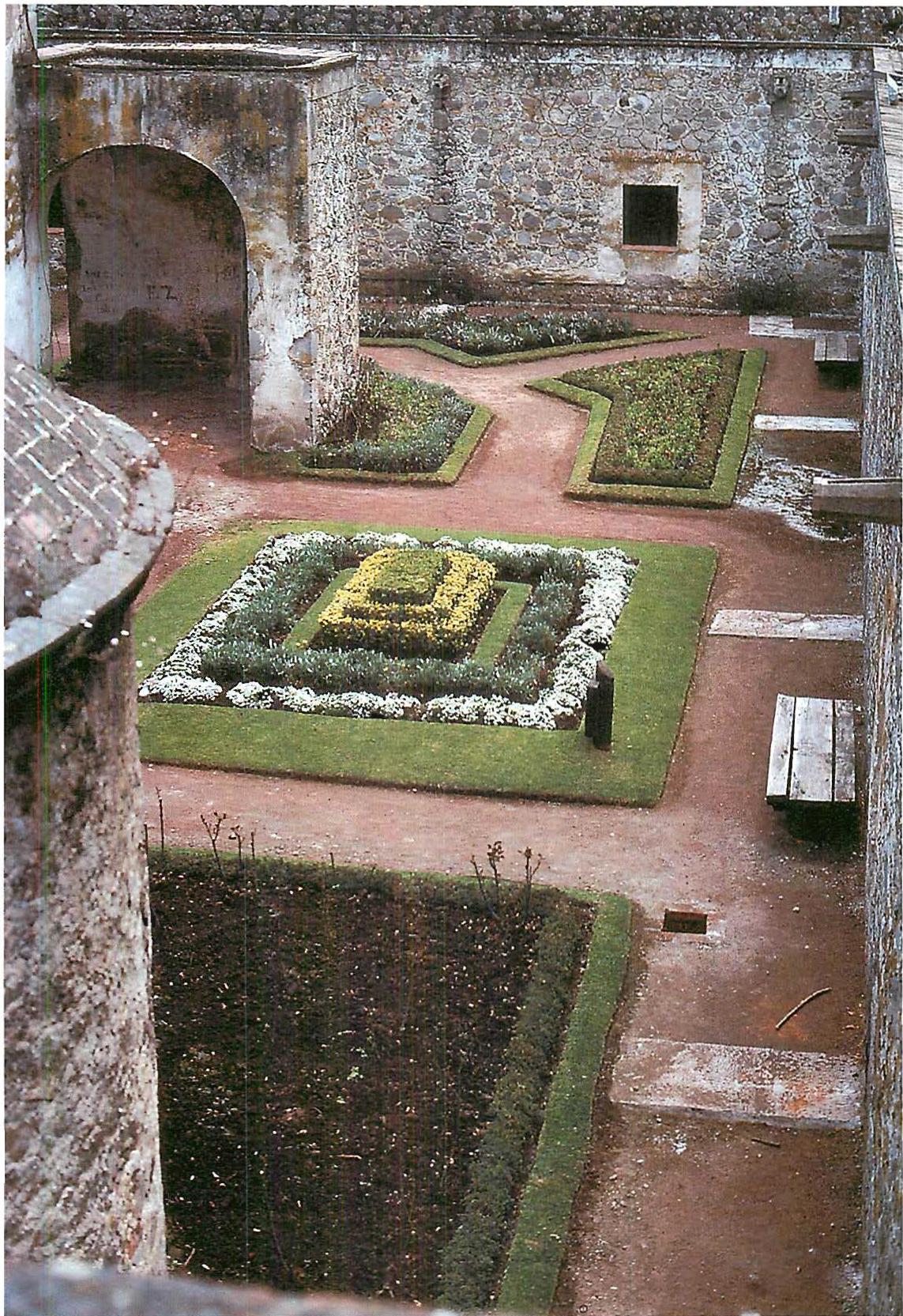 Hairlines and boundaries as the main motif garden of the Franciscan monastery, Convento de los Leones, Mexico City